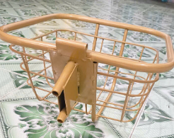 Giỏ xe điện đen, hồng, vàng